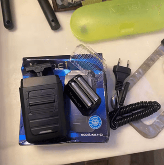 Shaver (Kemei)